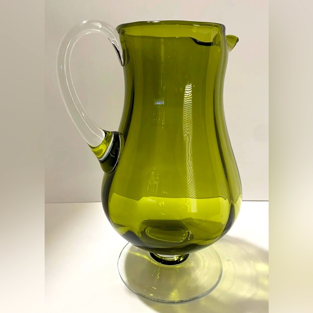 VTG Hand Blown Green Art Glass Pitcher Clear Handle Pedestal Base MCM 54 oz